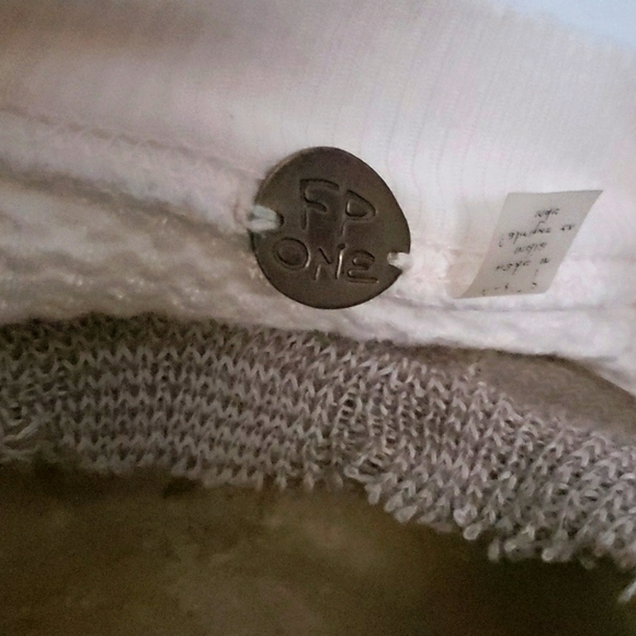 FREE PEOPLE THERMAL COTTON CREME TOP SZ XS - Picture 5 of 5